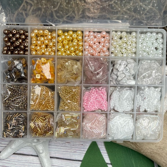 7000 GLASS & CRYSTAL GEMSTONES BEADS Lot
STORAGE / ORGANIZER Jewelry Making DIY - Picture 8 of 14